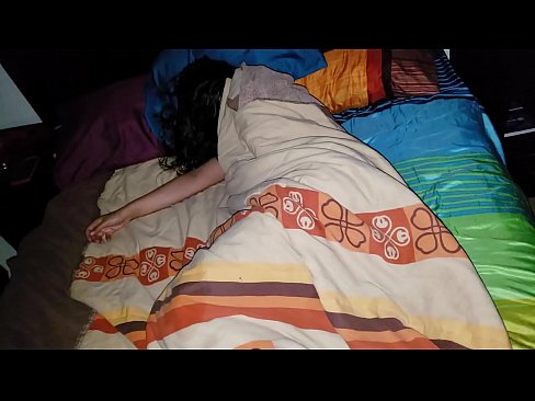 ❤️ Njërku qorton njerkën e tij të re ndërsa ajo fle. ❤ Porno në pornografi sq.pornoincest.ru ❌️